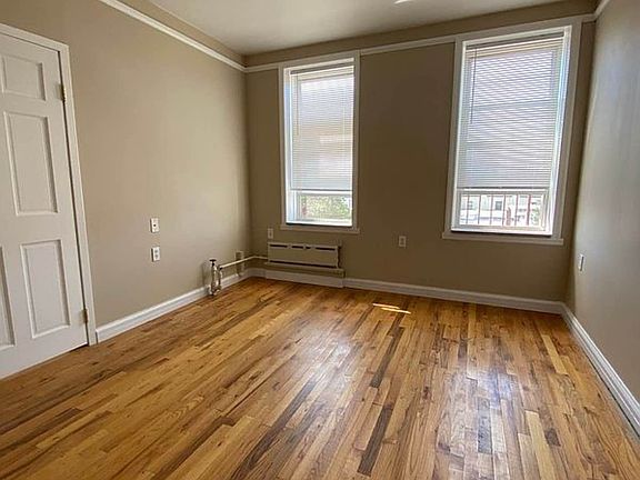 3rd image of 33-78 11th St #4