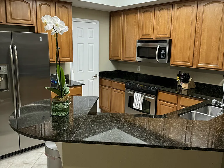 2668 Beach Blvd #405 — Photo 4