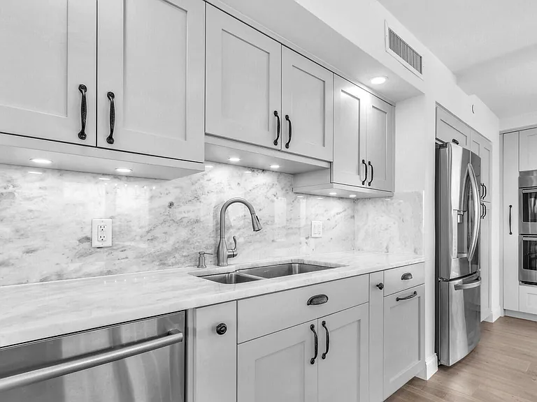 5380 N Ocean Dr #18J — Photo 30