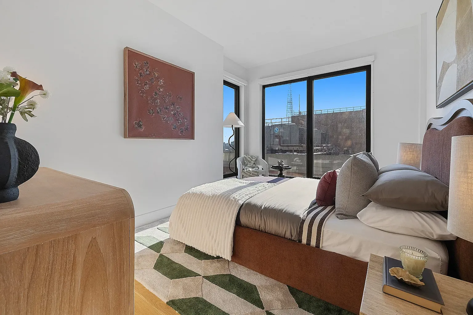 240 Willoughby Street — Photo 4
