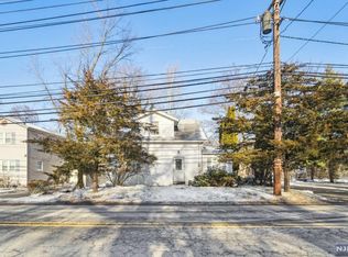 235 Little Falls Rd, Fairfield, NJ 07004