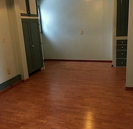 5th image of 67 Clay St