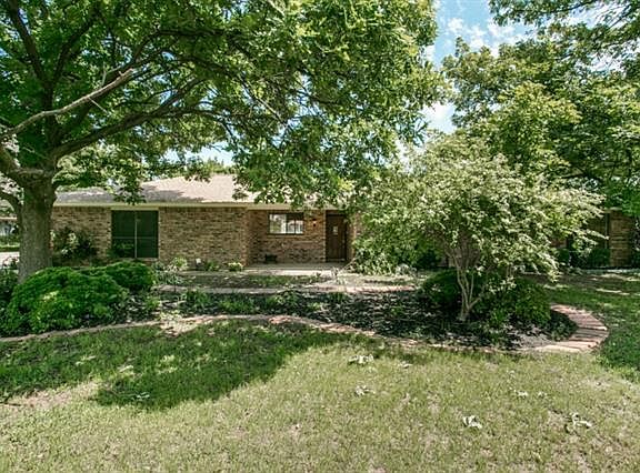 4th image of 1708 Meadow Creek Dr