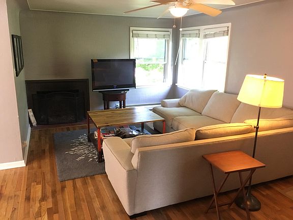 3rd image of 751 Krameria St