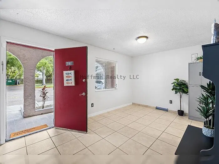 2 bed, 2.5 bath, 1562 sqft, $1,720 — Photo 4