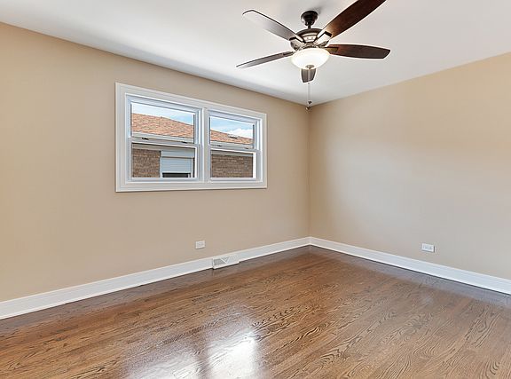 5th image of 615 Yates Ave