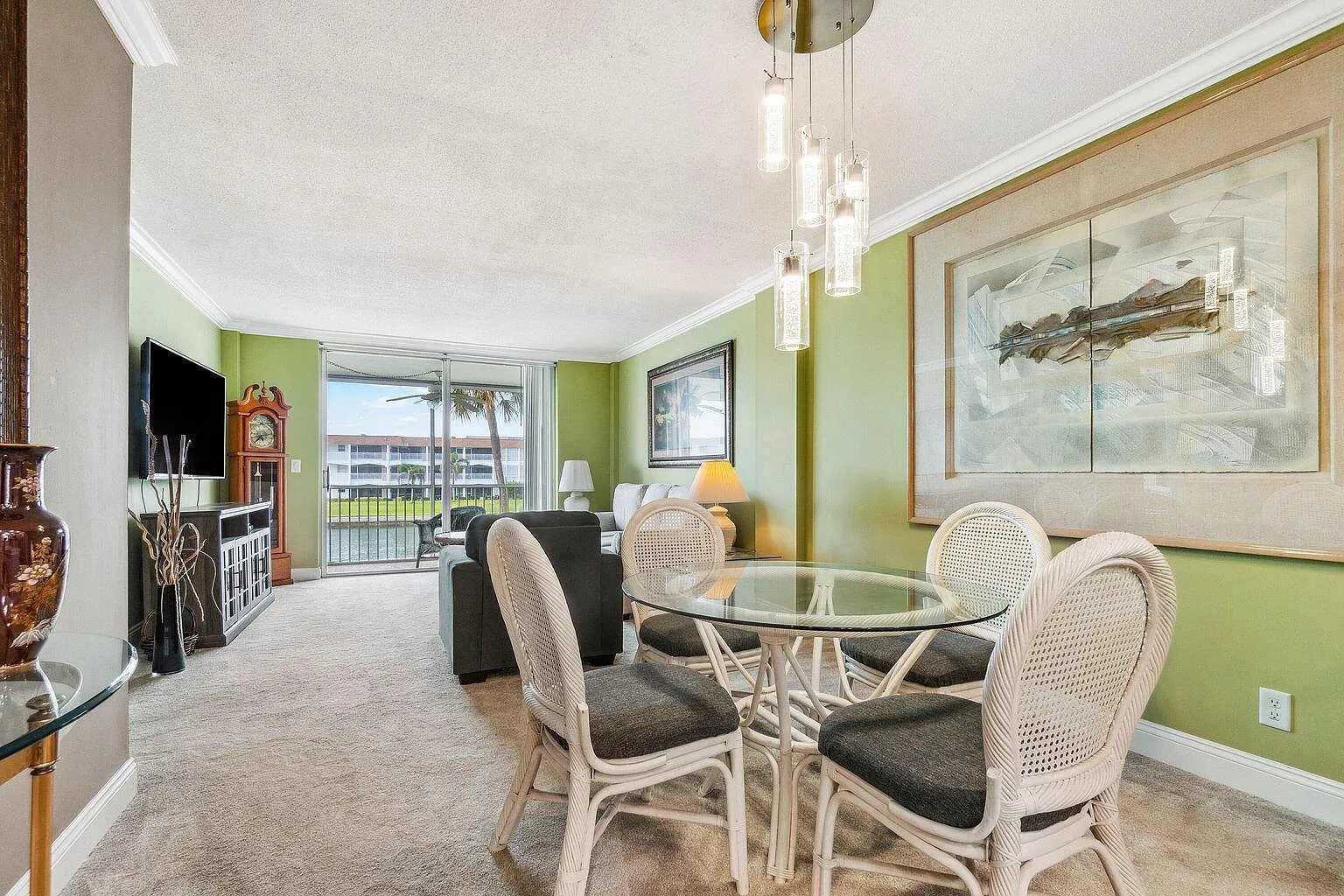 No 1 Condo of Paradise HArbour — Photo 4