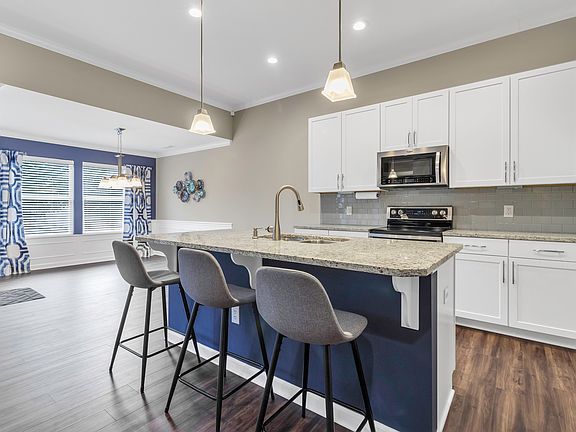 3rd image of 14072 Timber Knoll Dr