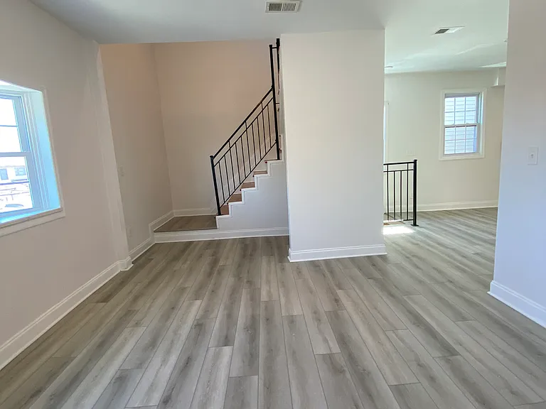 334 Bond St #2 — Photo 1