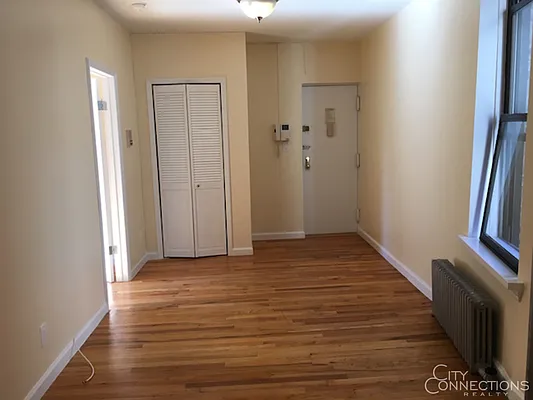 Rented by City Connections Realty | media 7