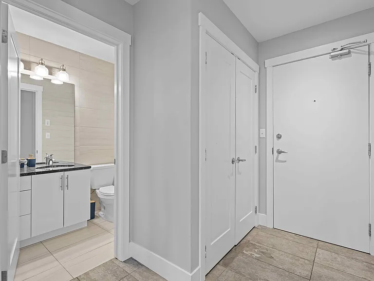 3569 Dutch Village Rd — Photo 60