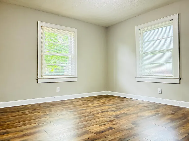 602 Park Ave — Photo 12