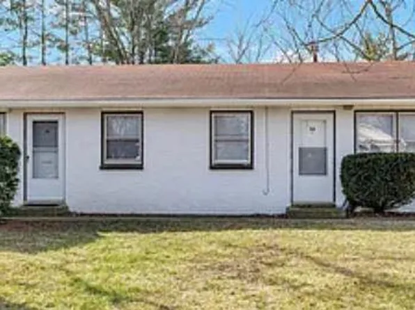 4 Tudor Ct #B, Champaign, IL 61821