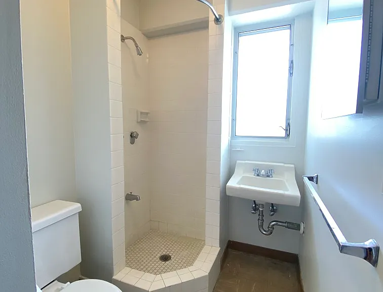 1511 Punahou St #403 — Photo 10