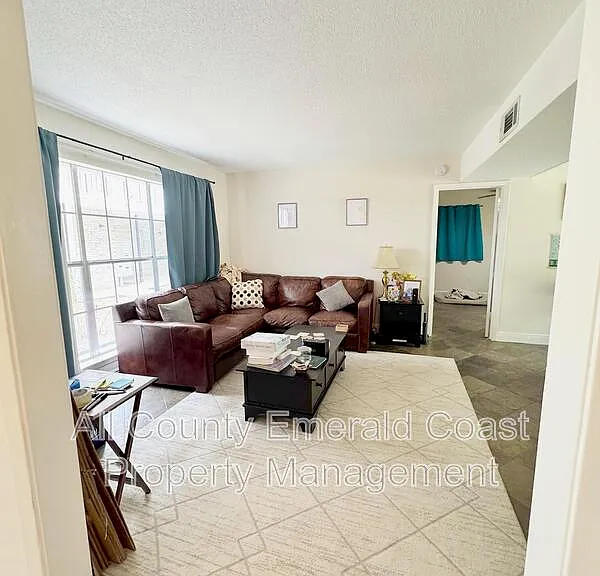 105 Country Club Dr — Photo 26