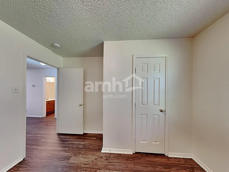 5713 Stone Meadow Ln — Photo 13