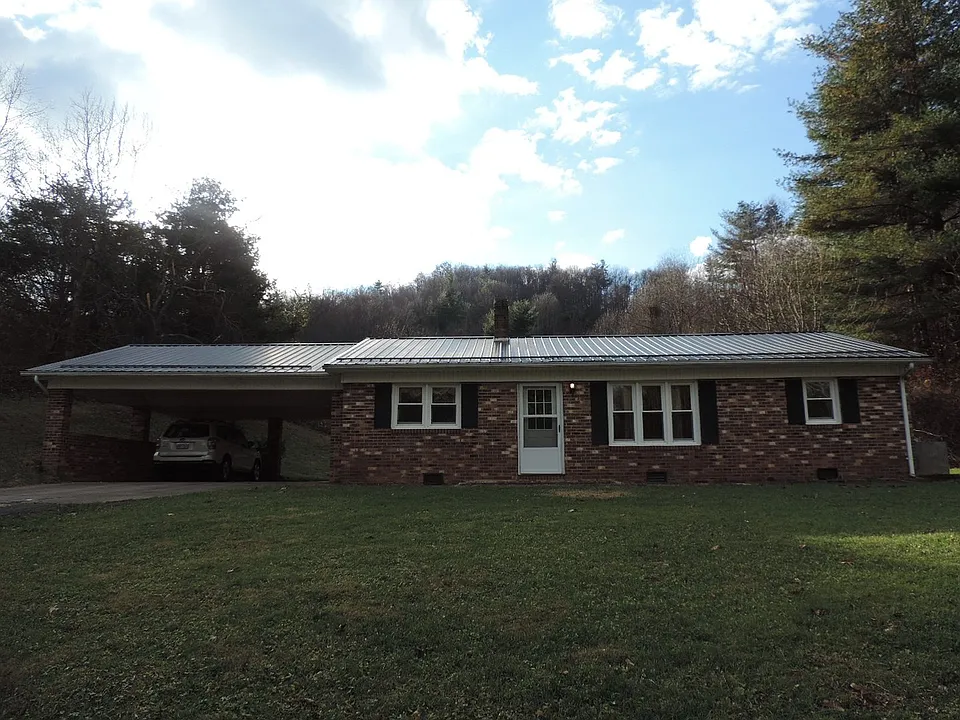 282 Hill Dr