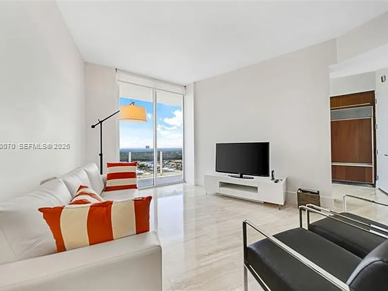 16001 Collins Ave #2305 — Photo 9