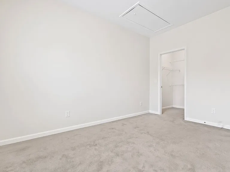 511 Pemberwich Pl — Photo 5