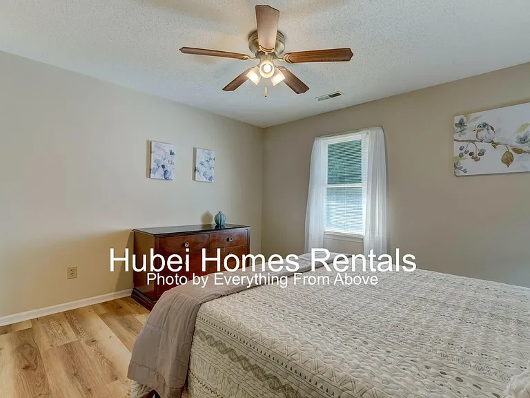 712 Meadowgreen Village Dr #MAIN — Photo 16
