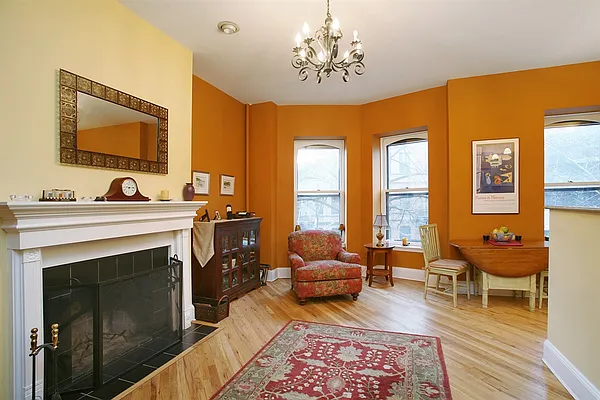 Sold by Corcoran | media 14