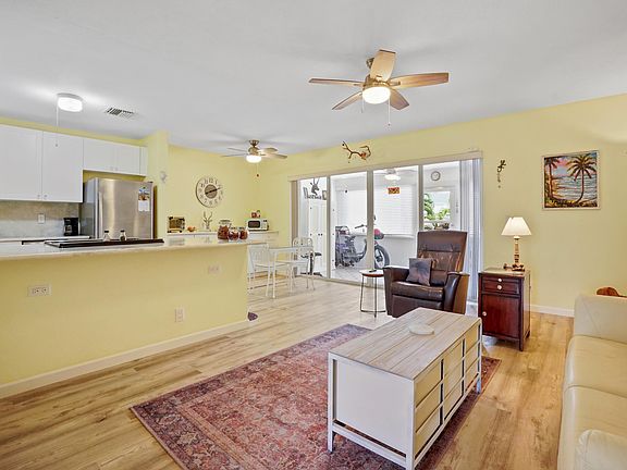 5th image of 5730 Fernley Drive E #57