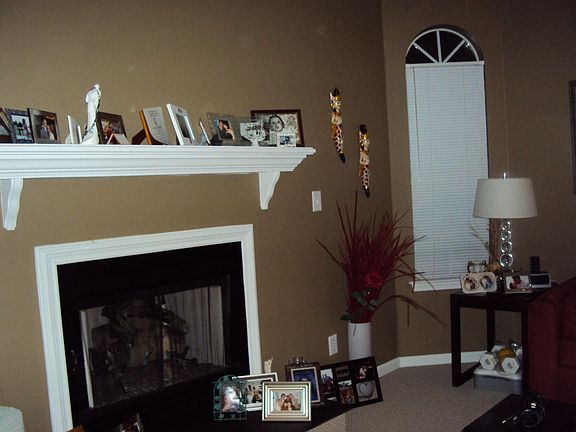 fireplace/living room