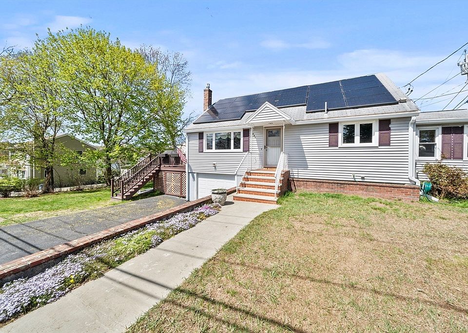 1st image of 339 Passaconaway Dr