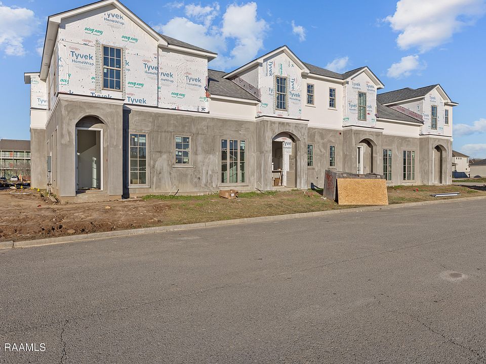 1st image of 805 Broyles Ln #103