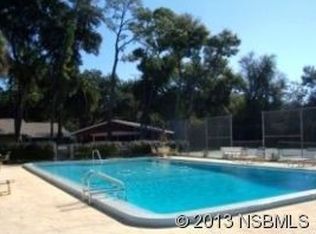 19 Country Club Dr, New Smyrna Beach, FL 32168