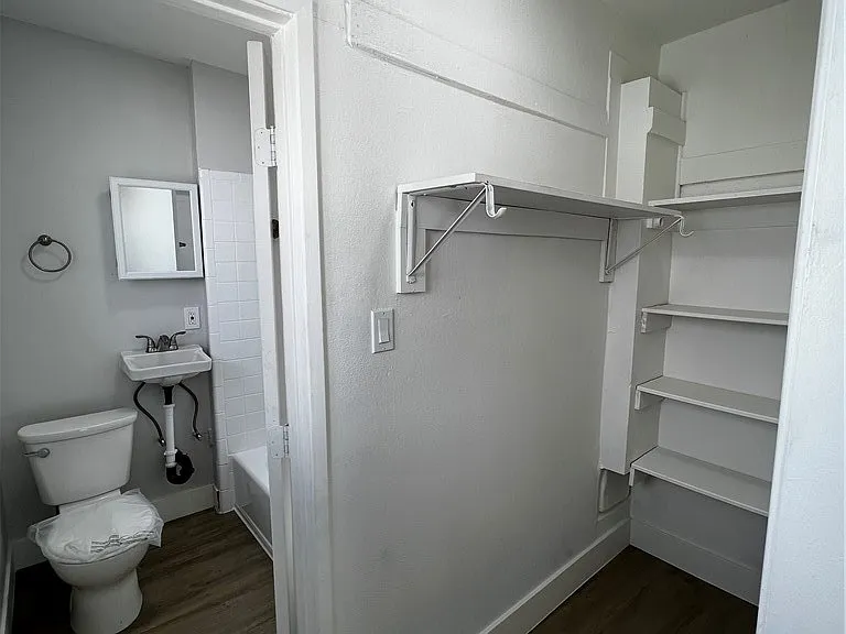 1240 Dawson Ave — Photo 4