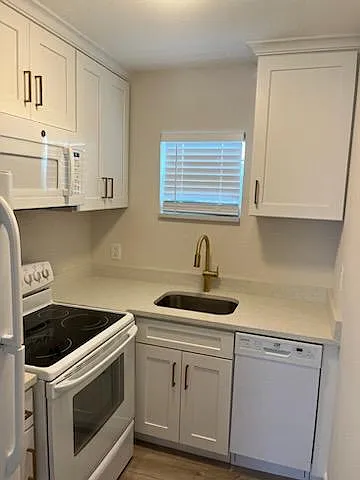 1 bed, 634 sqft, $1,649 — Photo 3
