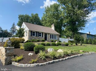 652 Holland Rd, Holland, PA 18966