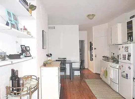 Rented by Oxford Property Group | media 17