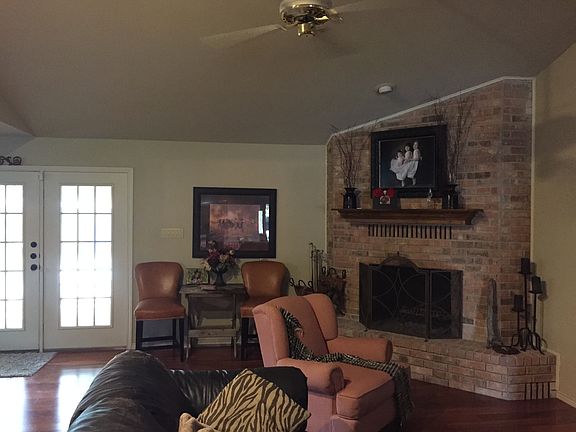 2nd image of 1239 Clearwater Dr