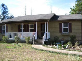 439 Ed Cowan Rd, Burgaw, NC 28425