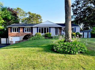 12 Lolly Ln, Centereach, NY 11720