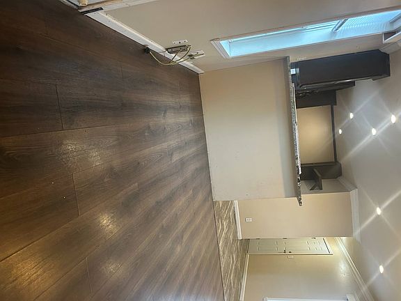 3rd image of 1029 Center Cir NE #A029