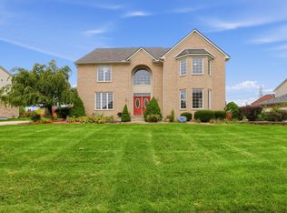 49182 Woodson Way, Canton, MI 48187