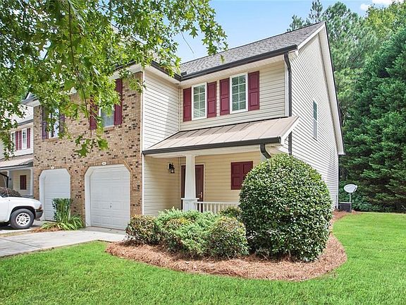 3rd image of 184 Darbys Crossing Ct