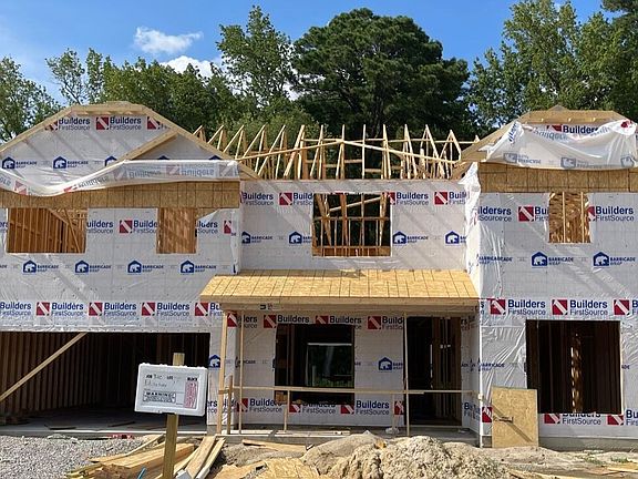 2nd image of 320 Eliza Way