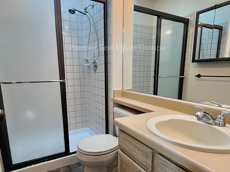 8689 Bellcove Cir — Photo 15