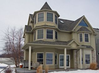 1701 Lakeshore Dr, Milford, IA 51351