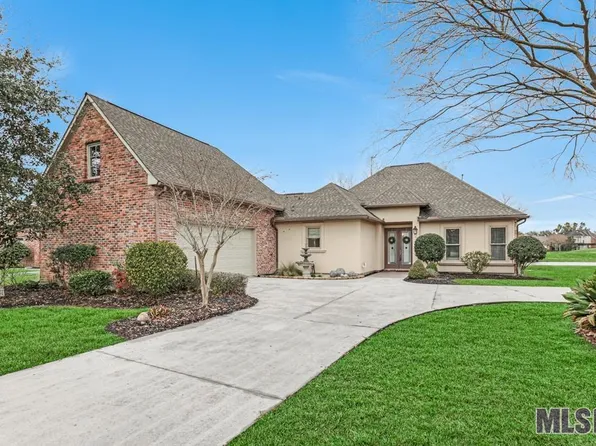 40587 Pelican Point Pkwy, Gonzales, LA 70737