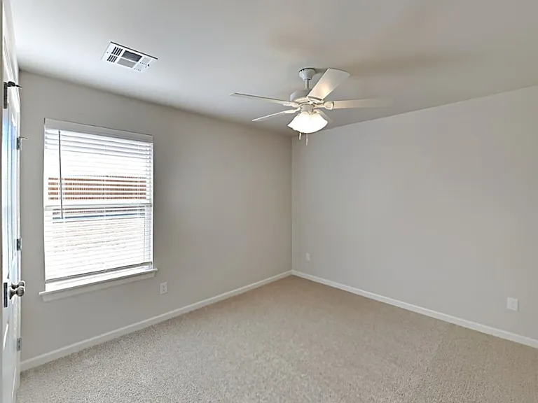 491 Hardesty Dr — Photo 14