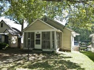 1505 S Broadway St, Leavenworth, KS 66048