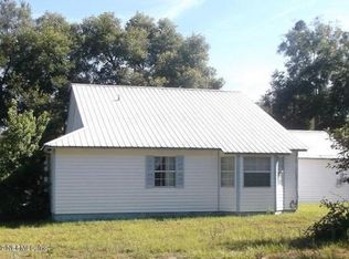 101 64th St, Interlachen, FL 32148