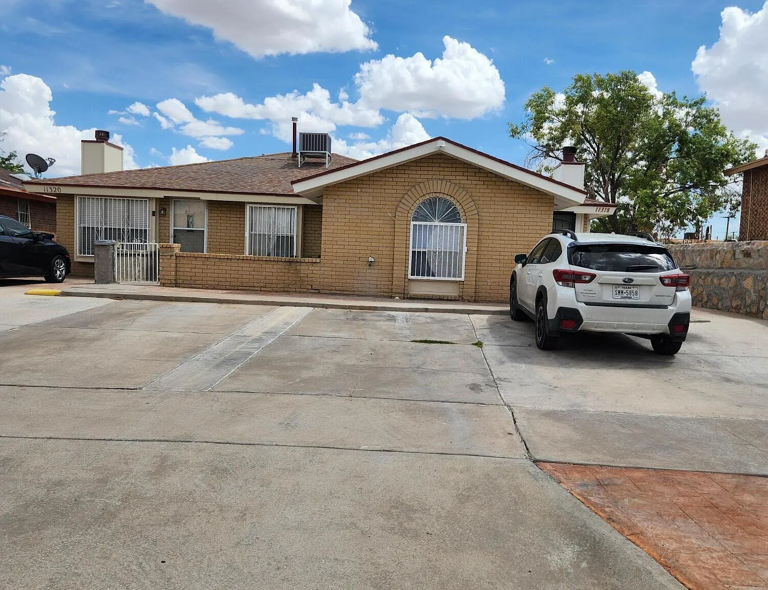 2 bed, 856 sqft, $1,195 — Photo 1