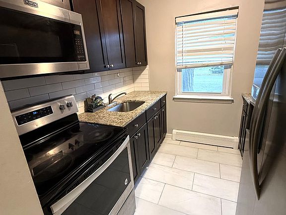 4th image of 289 Main St APT 11L