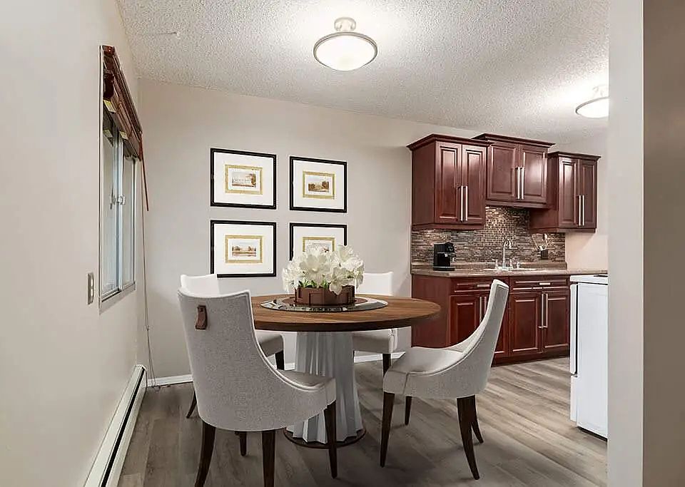 1st image of 41 Grand Dr #101